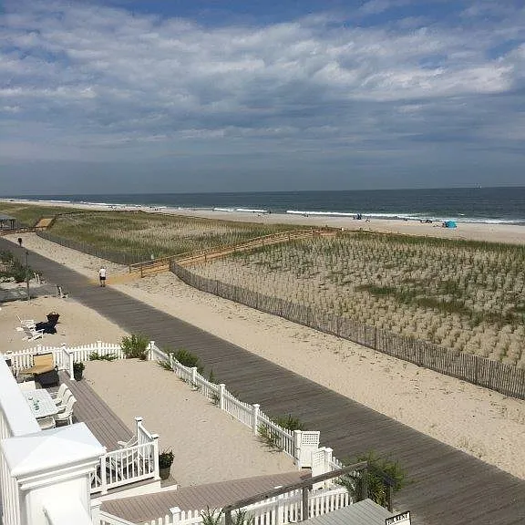 1904 Oceanfront #1 — Photo 23