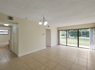 1440 Lake Crystal Dr APT B, West Palm Beach, FL 33411