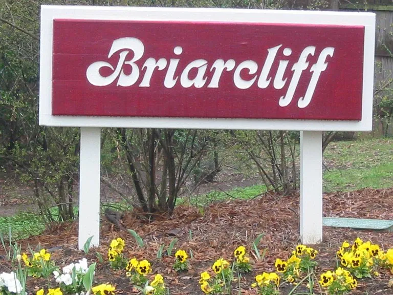 Briarcliff Apartments — Photo 1
