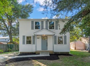 8 Oakview Ave, Cherry Hill, NJ 08002