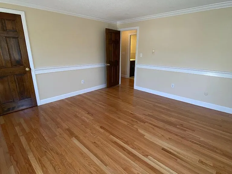 Sharlene Ln — Photo 2