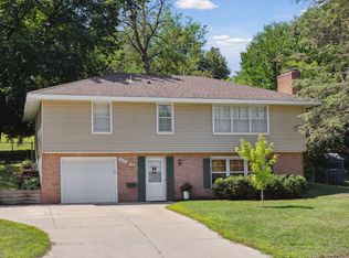 8620 Poplar Bridge Curv, Bloomington, MN 55437