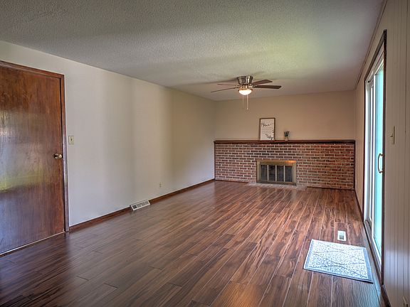 5th image of 8082 Eliot Dr