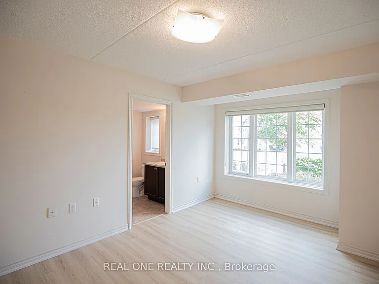 1440 Main St E #102 — Photo 11
