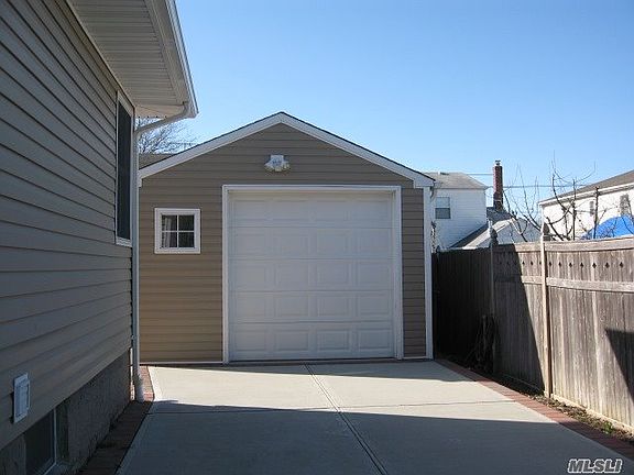 2nd image of 147 Princess St