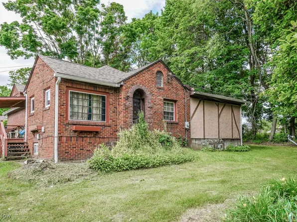 1280 Lockwood Rd, Barberton, OH 44203