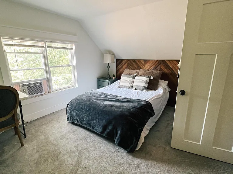 592 Ottawa Ave — Photo 31