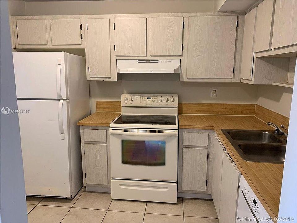 2nd image of 3610 NW 21st St APT 305