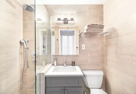 5th image of 153 E 57th St APT 19D