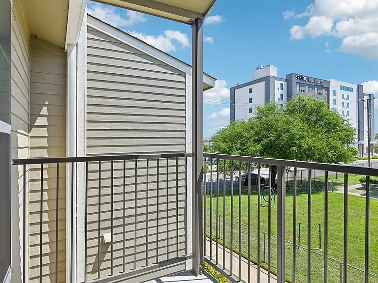 Abbey Glenn Apartments — Photo 34