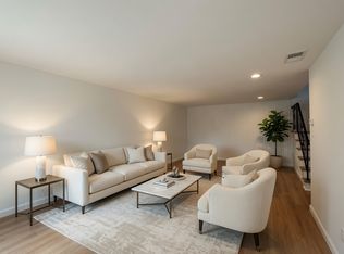 233 Sagamore Hills Dr #233, Pt Jefferson Station, NY 11776