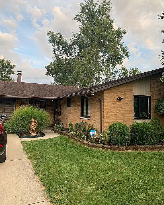 1st image of 5606 Rowell Cir