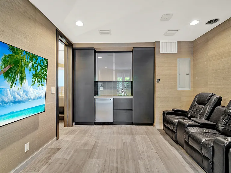 425 N Ocean Blvd #3 — Photo 19
