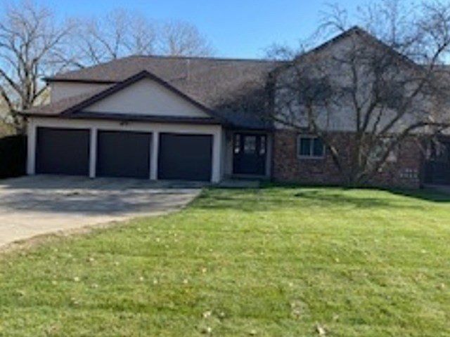 1st image of 1600 Northbrook Dr #A3