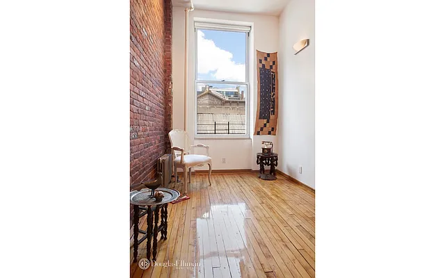 Rented by Douglas Elliman | media 10