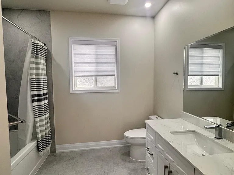 344 Edgehill Dr #UPPER — Photo 17