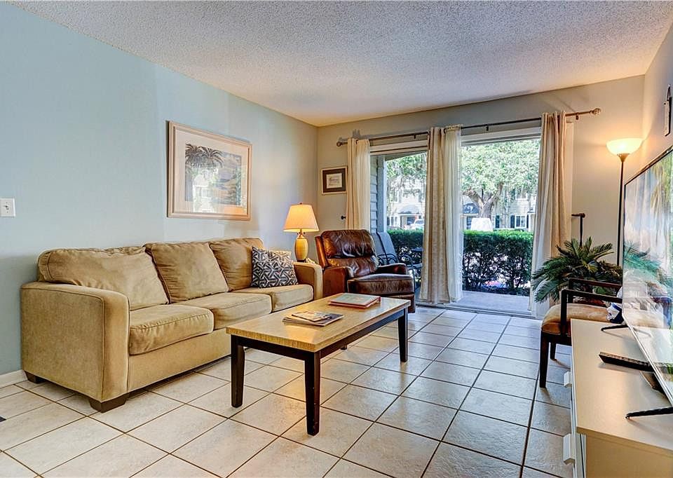 1st image of 850 Mallery St APT W1