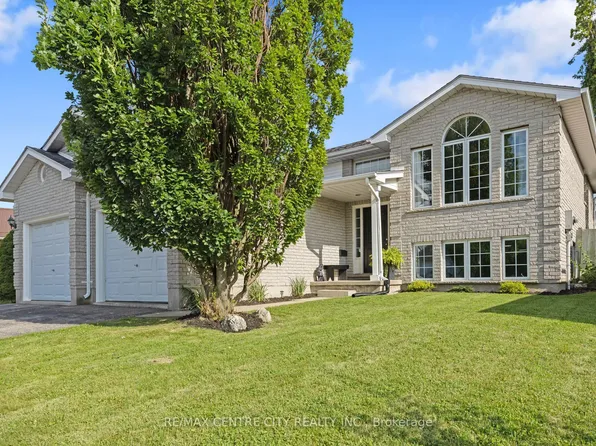 52 Donker Dr, Saint Thomas, ON N5P 4J1