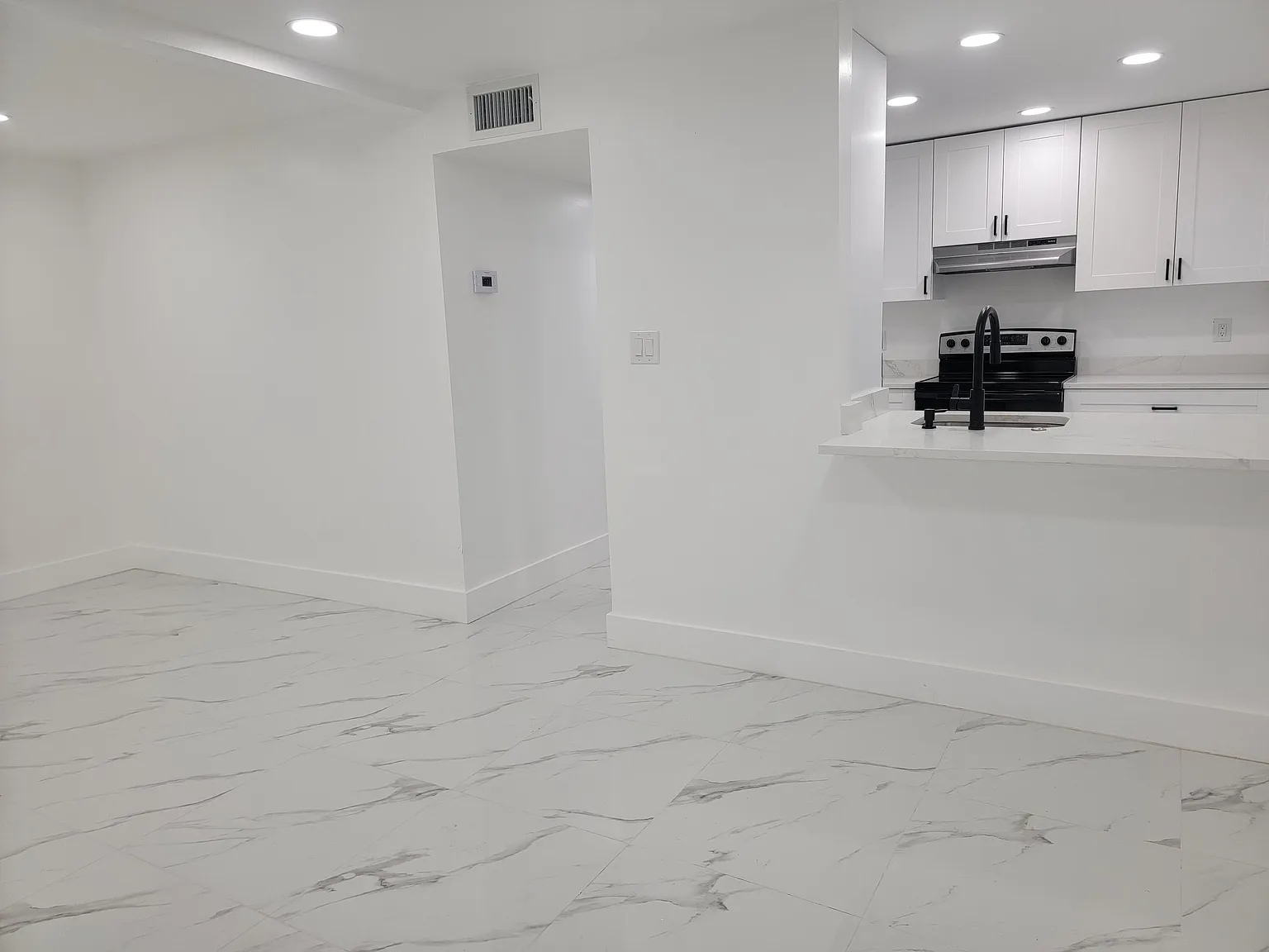 2 bed, 1.0 bath, 1540 sqft, $1,400 — Photo 3