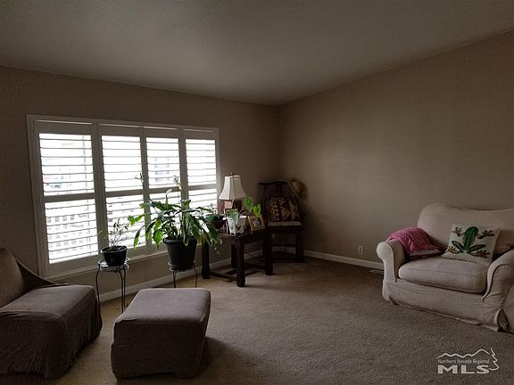 3rd image of 3135 Elm St