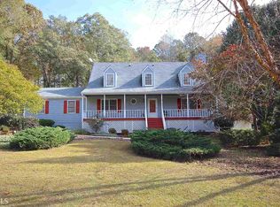 410 Benjamin Cir, Fayetteville, GA