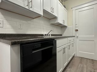 235 Park Dr APT 21, Boston, MA 02215