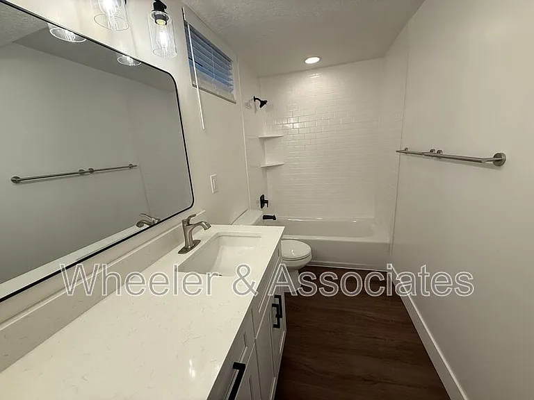 3714-3718 Brinker Ave — Photo 21