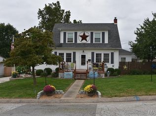 523 W Olive St, Palmyra, MO 63461