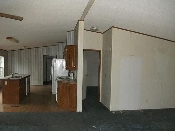 4th image of 339 Brighton Oaks Dr