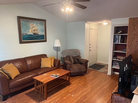 5th image of 700 Daniel Ellis Dr APT 7306