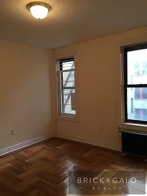 Rented by BRICK & GALO REALTY CORP | media 9