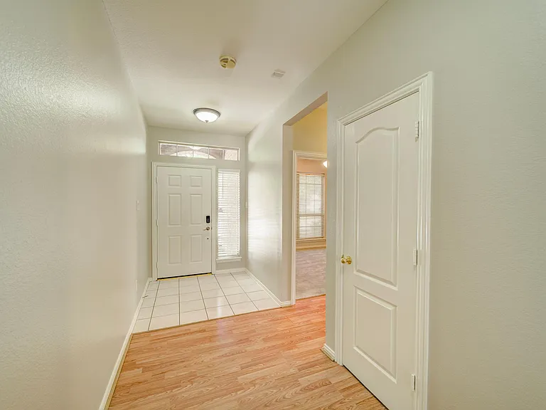 4618 Devonshire Dr — Photo 10