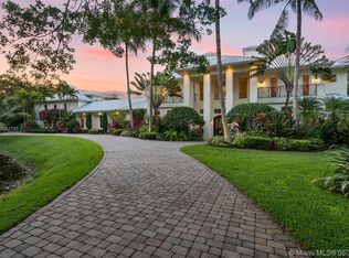 8899 NW 70th Ct, Parkland, FL 33067