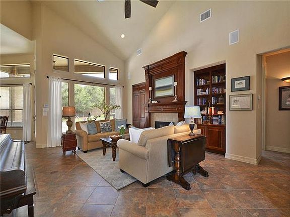 5th image of 2629 Collingwood Dr