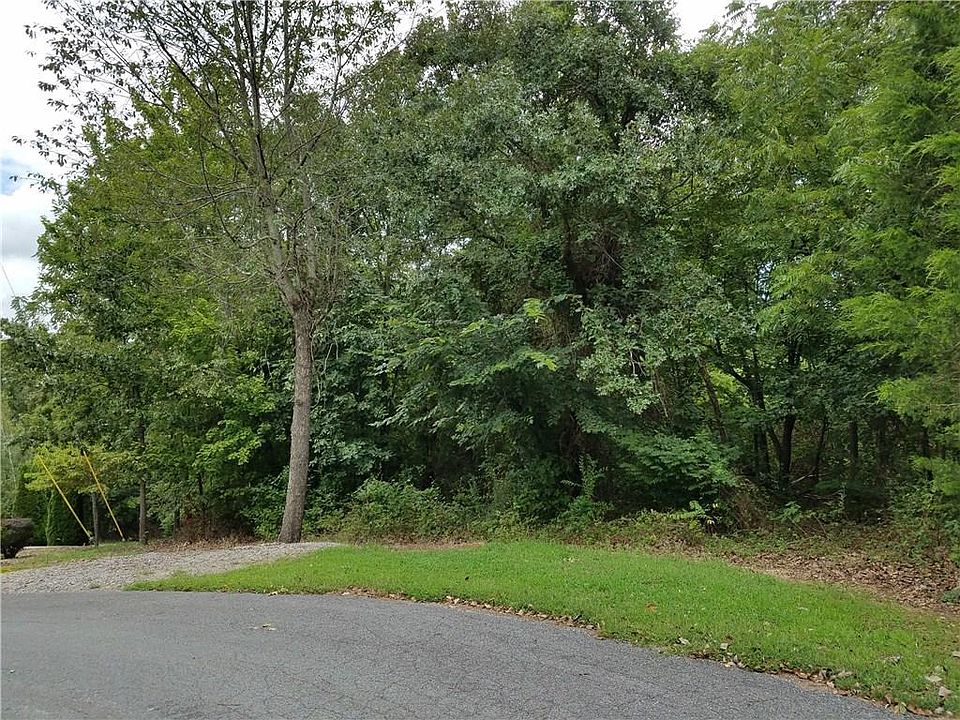1st image of Glenwood Pl