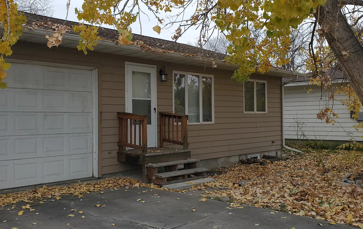 4 bed, 2172 sqft, $1,900 — Photo 1