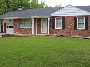 1239 Astoria Dr, Saint Louis, MO 63137