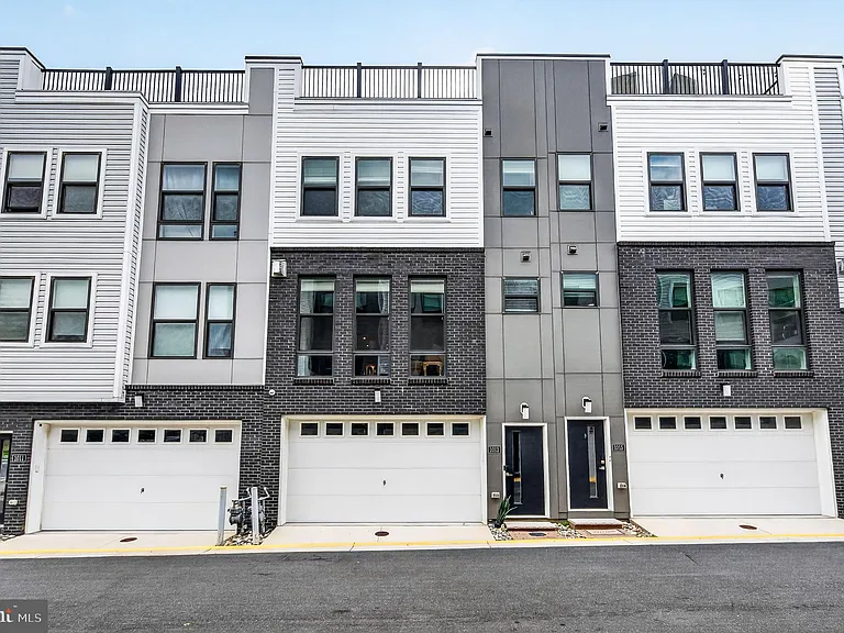 1013 S Taylor Ct — Photo 29