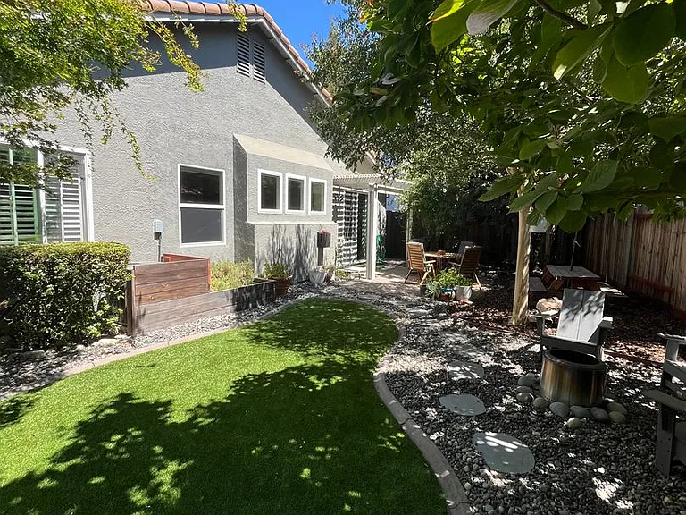 3820 Vistosa Ct — Photo 22