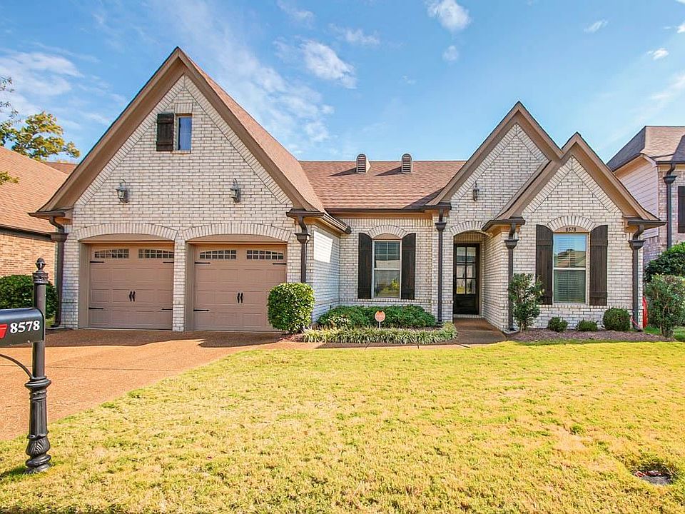 1st image of 8578 Woodland Rose Cir N