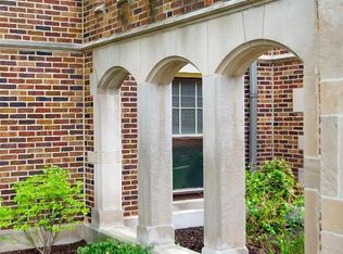 913 Wesley Ave APT 3, Oak Park, IL 60304