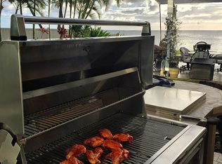 28 Niuiki Cir, Honolulu, HI 96821