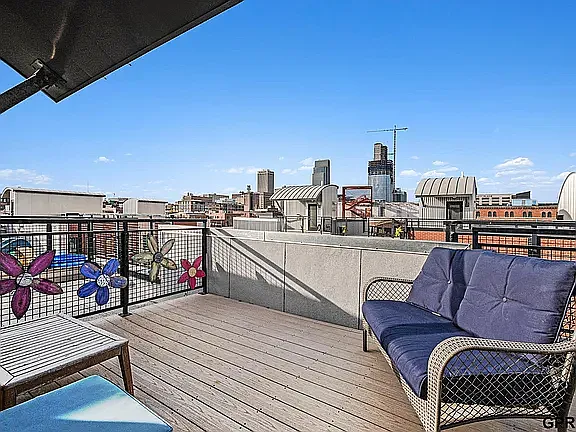 1229 Marcy Plz — Photo 1