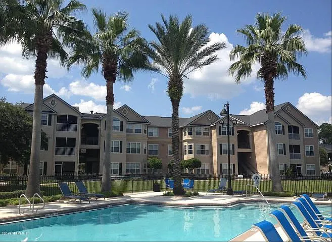 13810 Sutton Park Dr N #935 — Photo 4