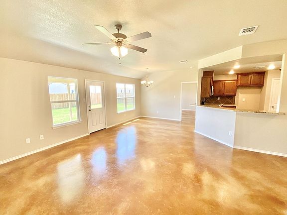 2nd image of 6904 Cassidy Ln