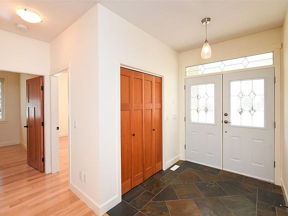 3rd image of 176 Webb Rd