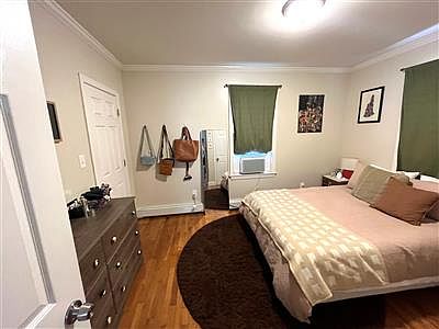 4th image of 19 Rice St
