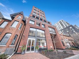 501 Adelaide St W