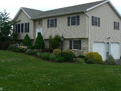 211 Colonial Dr, Shippensburg, PA, 17257