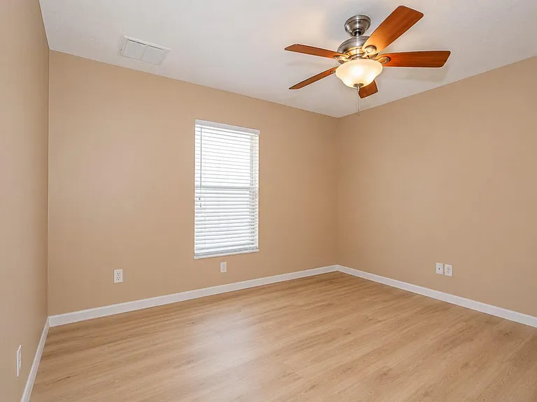 113 Stony Point Dr — Photo 28